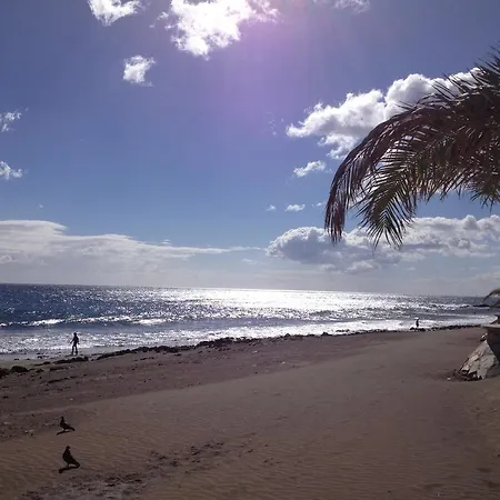Seaviews & Terrace Flores *
